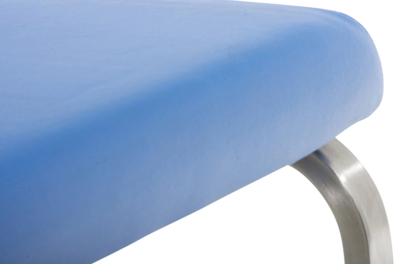 In And OutdoorMatch Eetkamerstoel Lela - Blauw - Set van 2 - Kunstleer - Hoogwaardige bekleding - Luxe eetkamerstoelen - Moderne look Eetkamerstoel